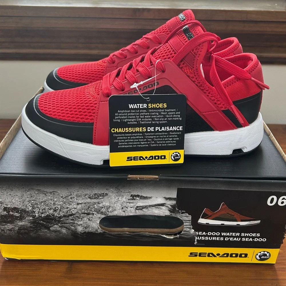 Sea-Doo Water‎ Shoes size 6 NIB